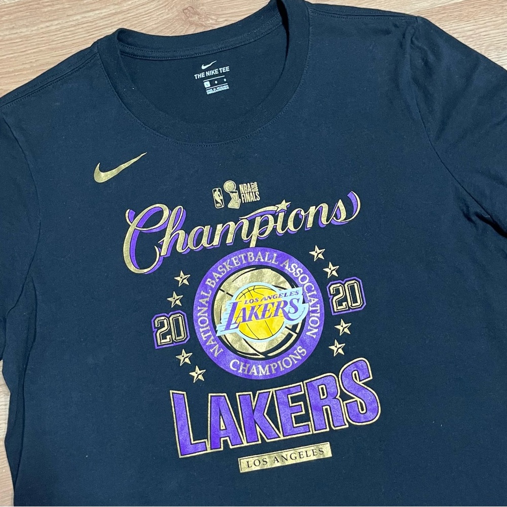 Nike Los Angeles Lakers 2020 NBA‎ Finals Champions Women's Large T-Shirt Black